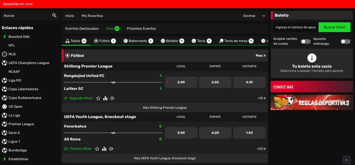 Sección de apuestas en vivo de Strendus con 63 eventos en directo, momios en formato decimal y el boleto de apuesta a la derecha